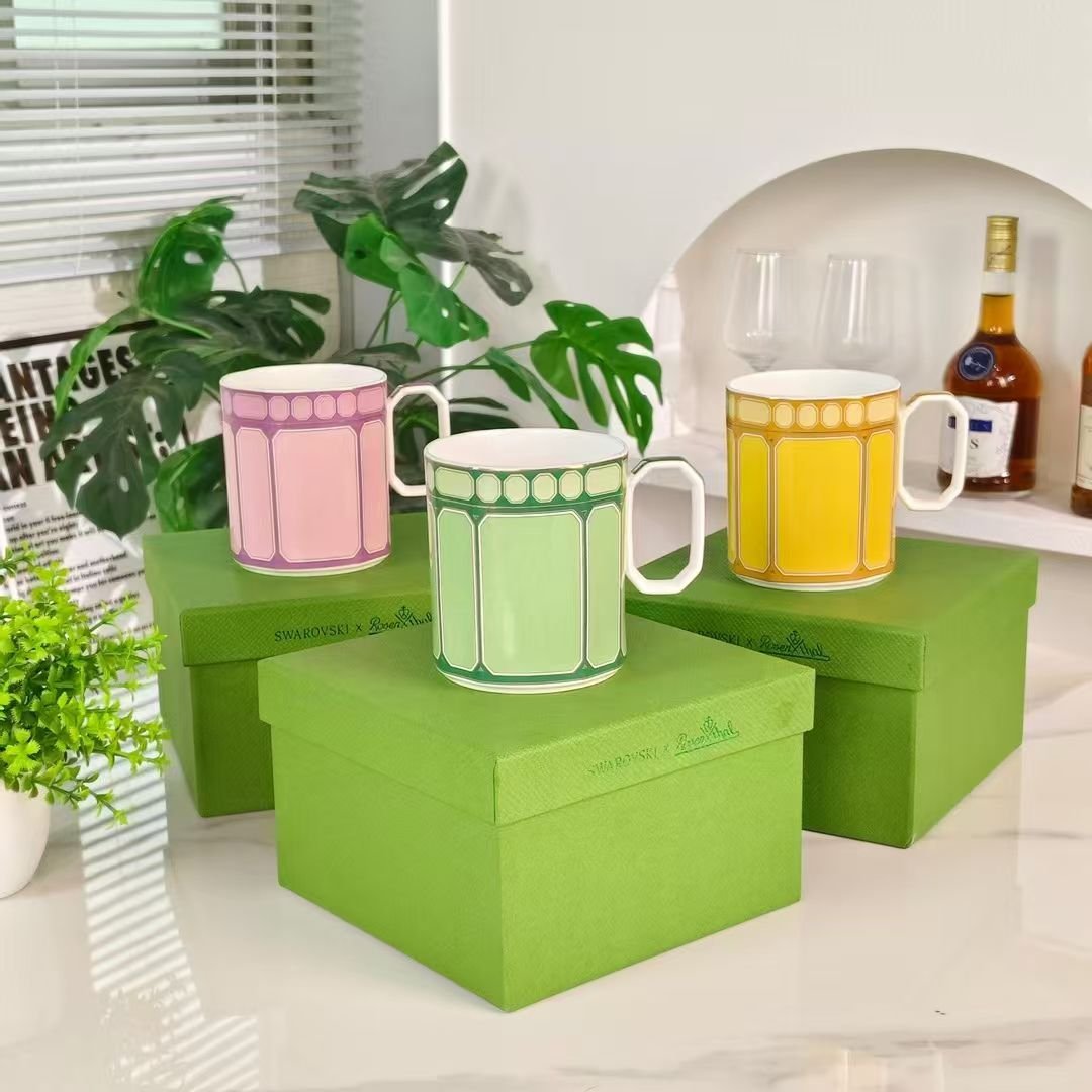 Swarovski single mug - Image 2 of 2